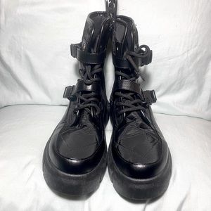 Black Yoki platform boots sz 10 NWOB